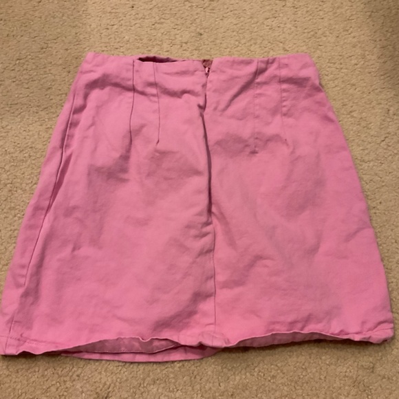 Brandy Melville skirt - Picture 2 of 2